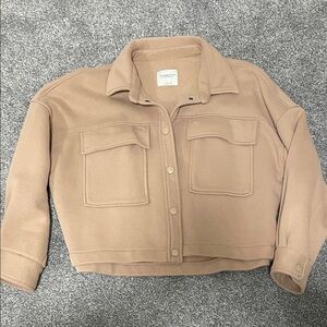 Abercrombie & Fitch Women's Tan Cropped Jacket/ Shacket - Size L